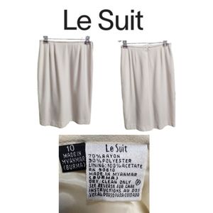 Le Suit off white pencil skirt size 10